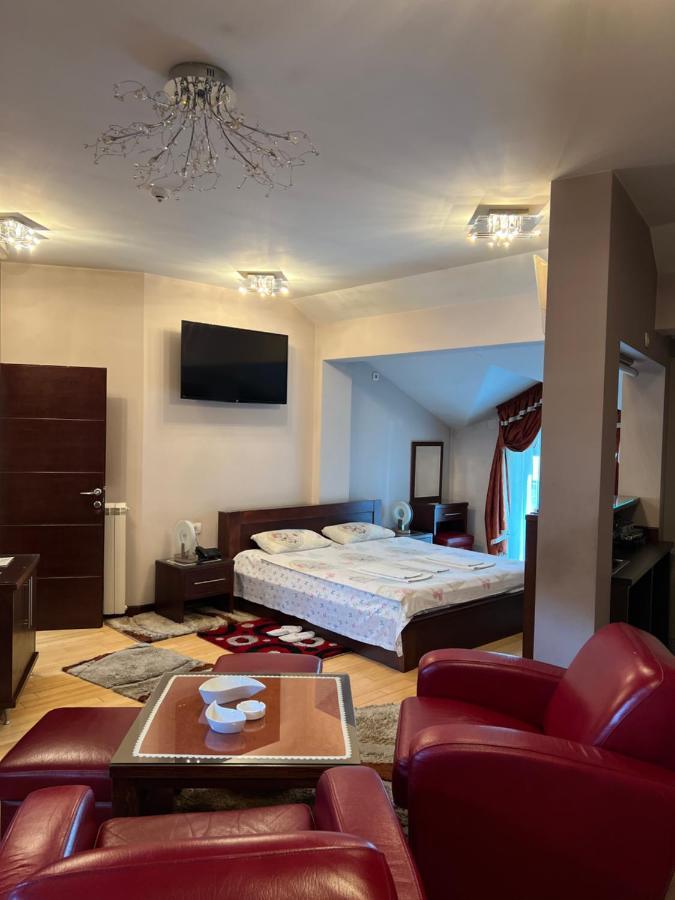 ביילו פוליה Hotel Royal מראה חיצוני תמונה