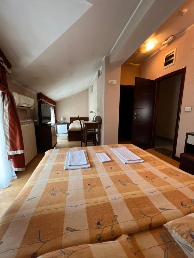ביילו פוליה Hotel Royal מראה חיצוני תמונה