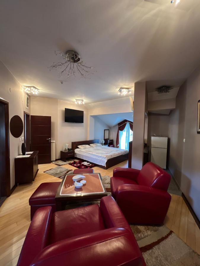 ביילו פוליה Hotel Royal מראה חיצוני תמונה